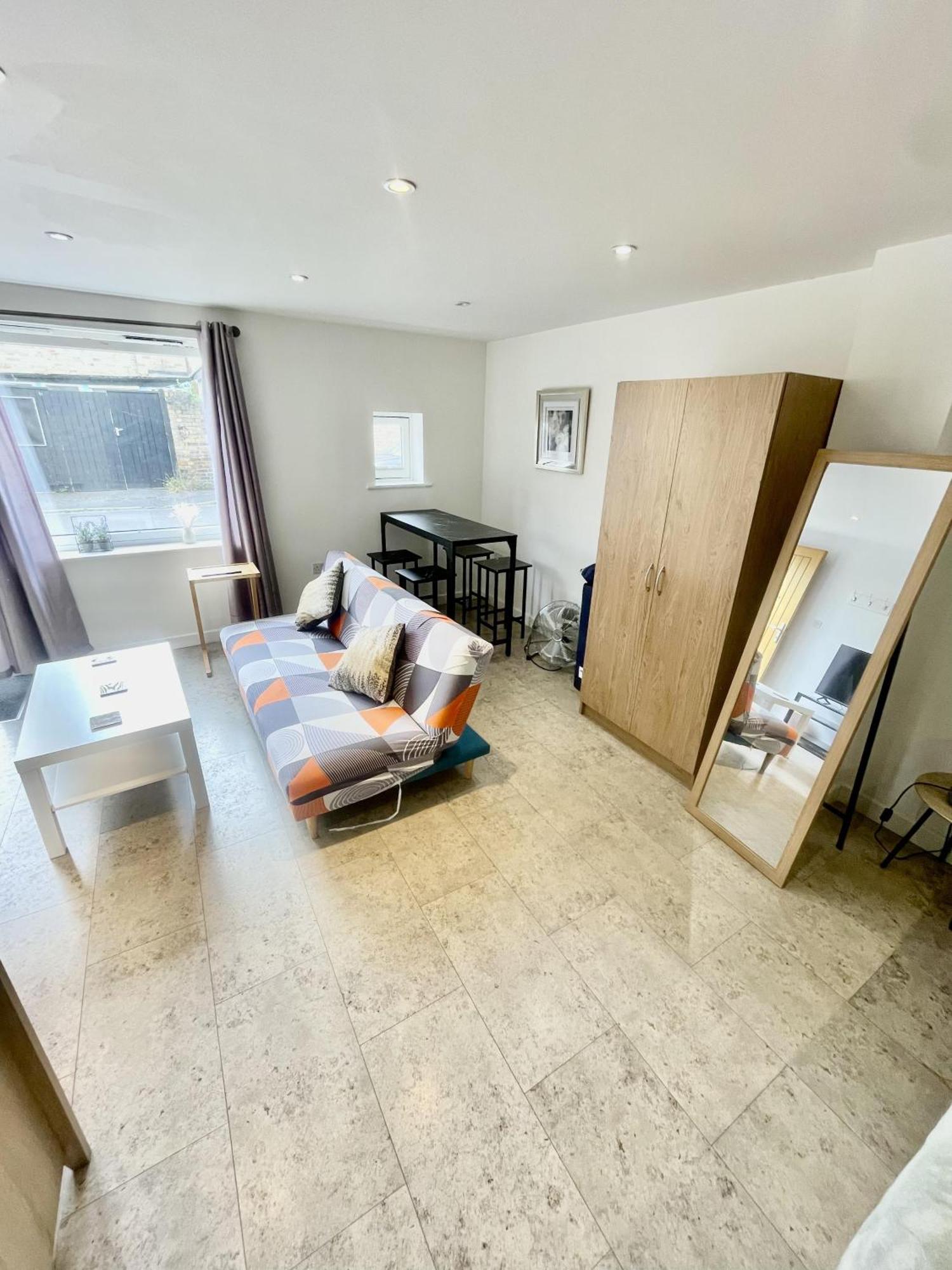 Beautiful Studio In Cambridge City Centre エクステリア 写真